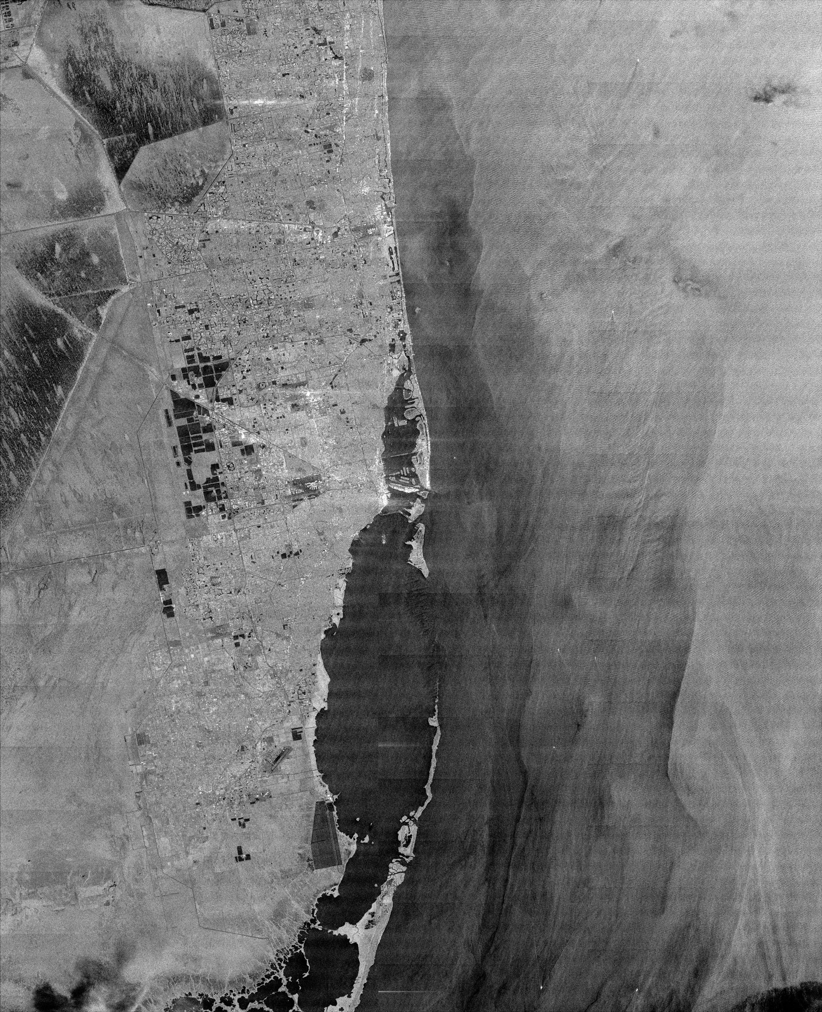 ICEYE_X30_QUICKLOOK_SC_951669380_20251002T200643-contrast-lr